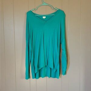 Crown & Ivy Teal Long Sleeve V-Neck Top